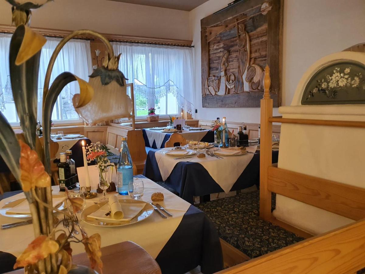 Hotel El Pilon Pozza di Fassa Eksteriør bilde