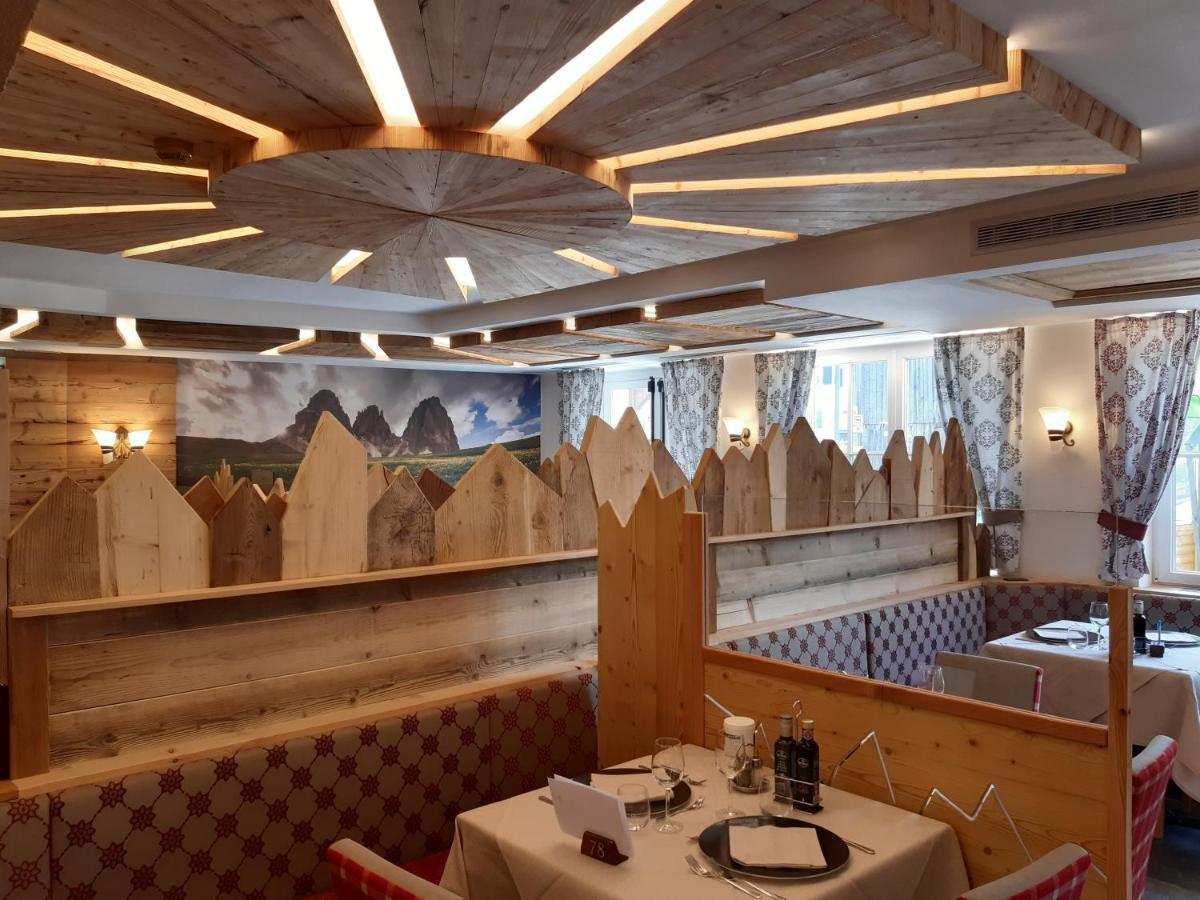 Hotel El Pilon Pozza di Fassa Eksteriør bilde