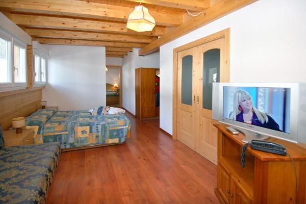 Hotel El Pilon Pozza di Fassa Eksteriør bilde