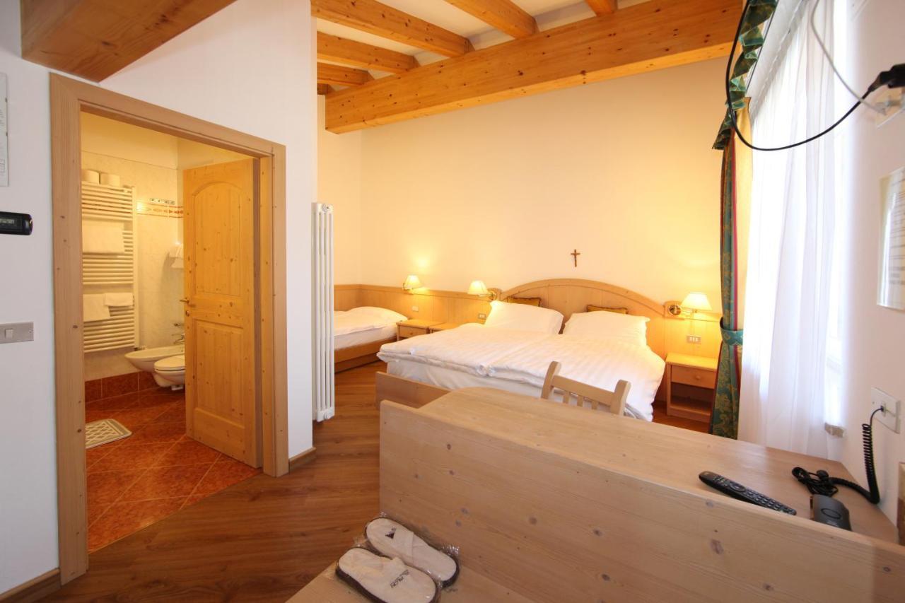 Hotel El Pilon Pozza di Fassa Eksteriør bilde